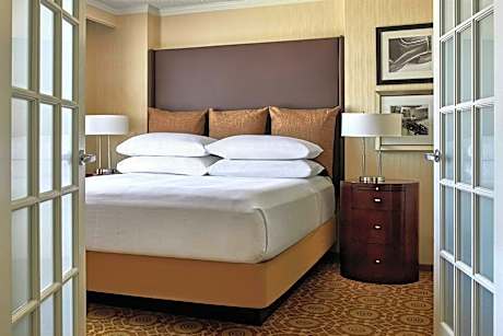 Presidential Suite, 1 Bedroom Suite, 1 King, Sofa Bed, Top Floor, Balcony
