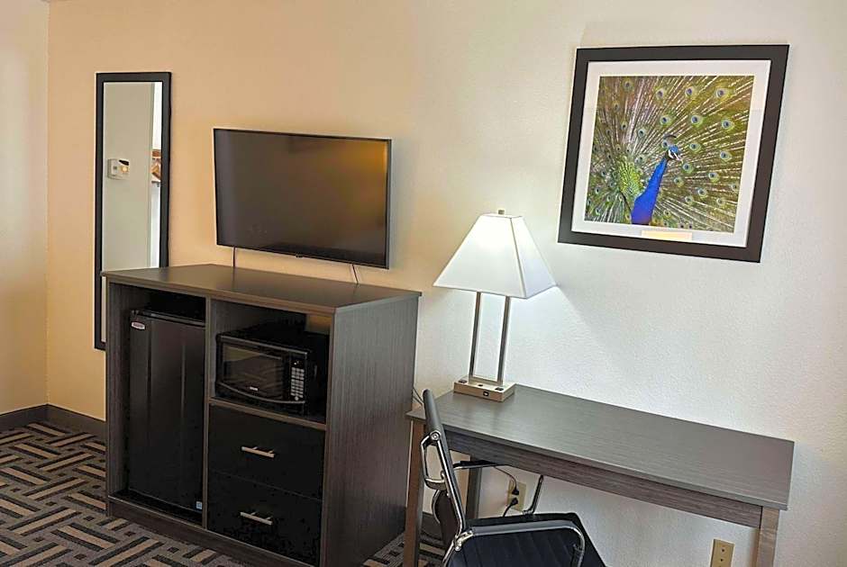 La Quinta Inn & Suites by Wyndham Cincinnati North