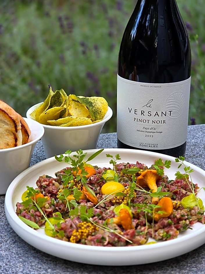 Versant Hotel & Spa