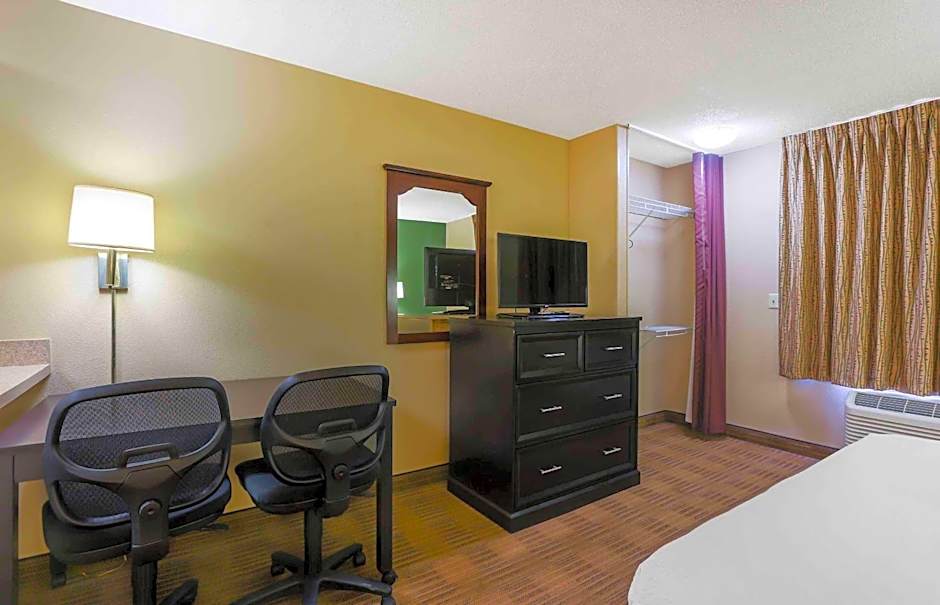Extended Stay America Select Suites - Springfield - South