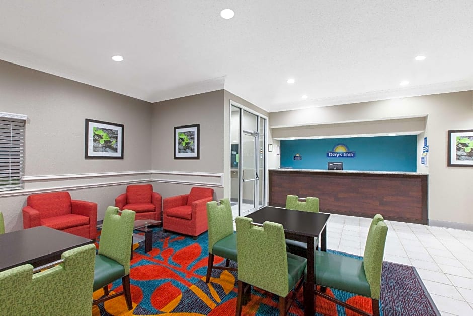 Days Inn by Wyndham Ennis