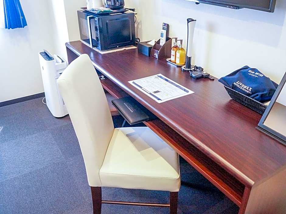 Hotel Livemax Saitama Asaka Ekimae