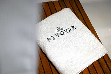 King Room with Spa Bath
