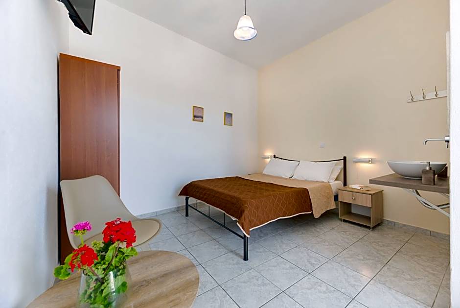 Onar Rooms & Studios