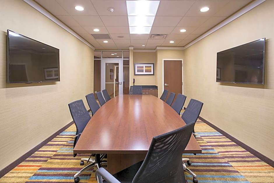 Fairfield Inn & Suites by Marriott Burlington