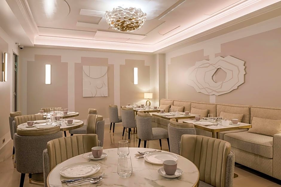 Hotel Camille Paris, Tapestry Collection by Hilton