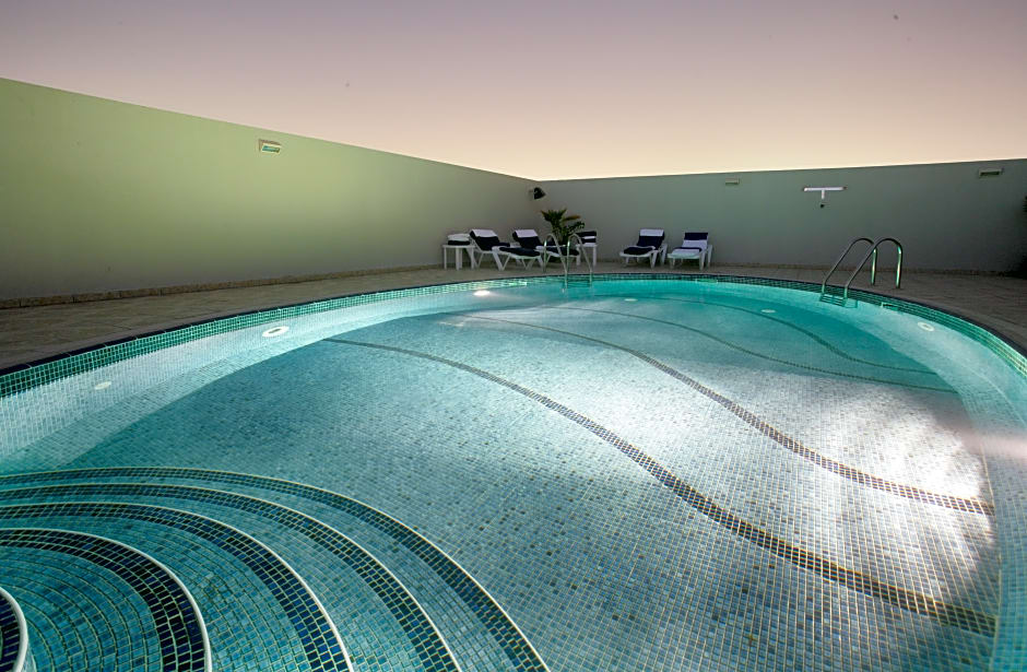 Auris Hotel Apartments Deira