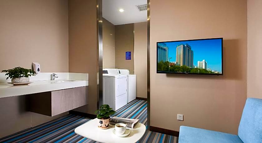 Holiday Inn Express Luoyang City Center By IHG