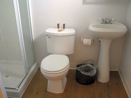 Mark Twain Room with Two Full Beds