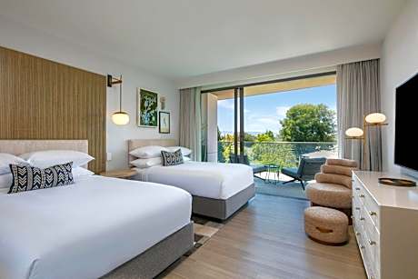 King Suite with Sofa Bed and Mountain View
