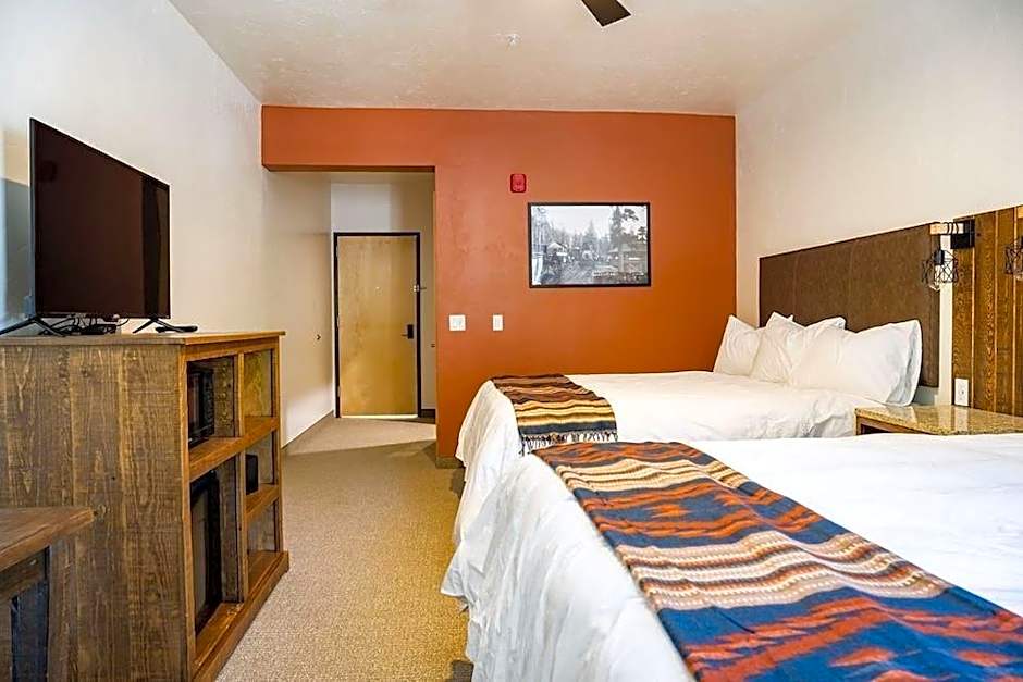 Grand Cloudcroft Hotel