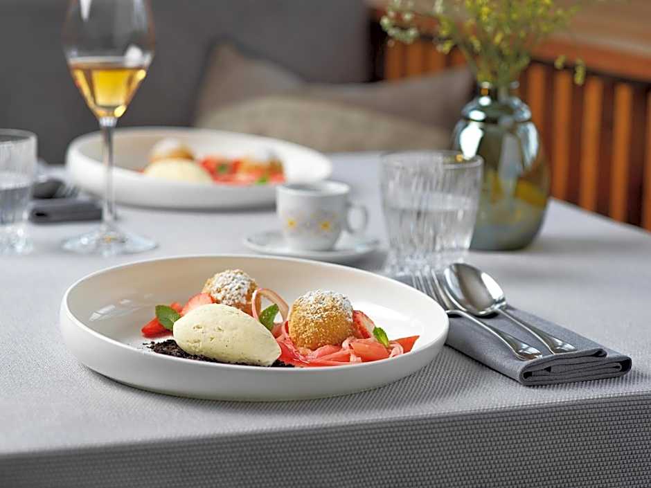 TAUROA Seehotel Grundlsee