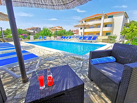 Apartments CVITA HOLIDAY - Villa NATALI