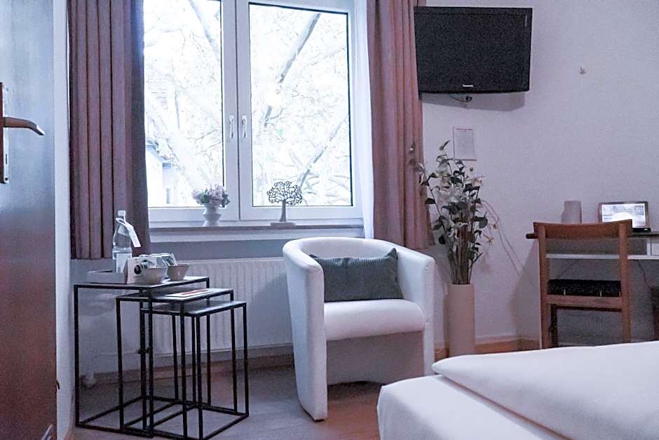 Stadt-gut-Hotel Rheinischer Hof