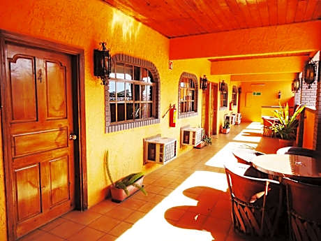 Hotel La Hacienda de la Langosta Roja