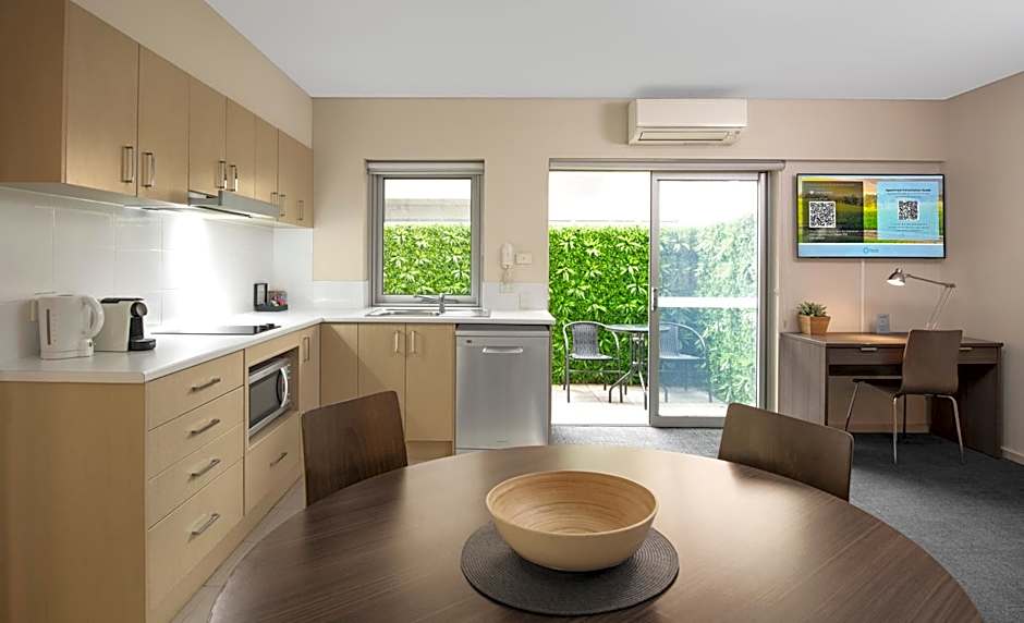 Hume Serviced Apartments