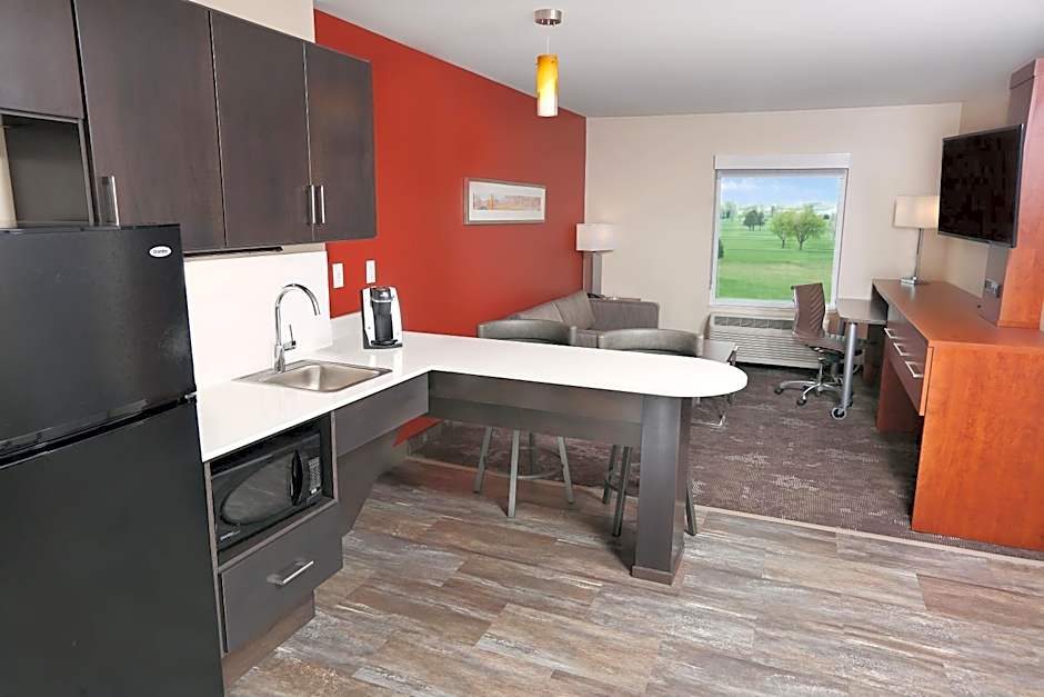 Holiday Inn & Suites Sioux Falls - Airport By IHG