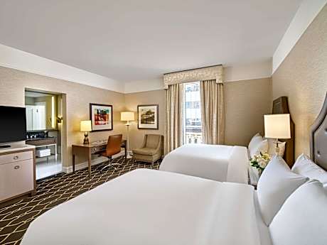 Deluxe Double Room with Two Double Beds and City or Courtyard View