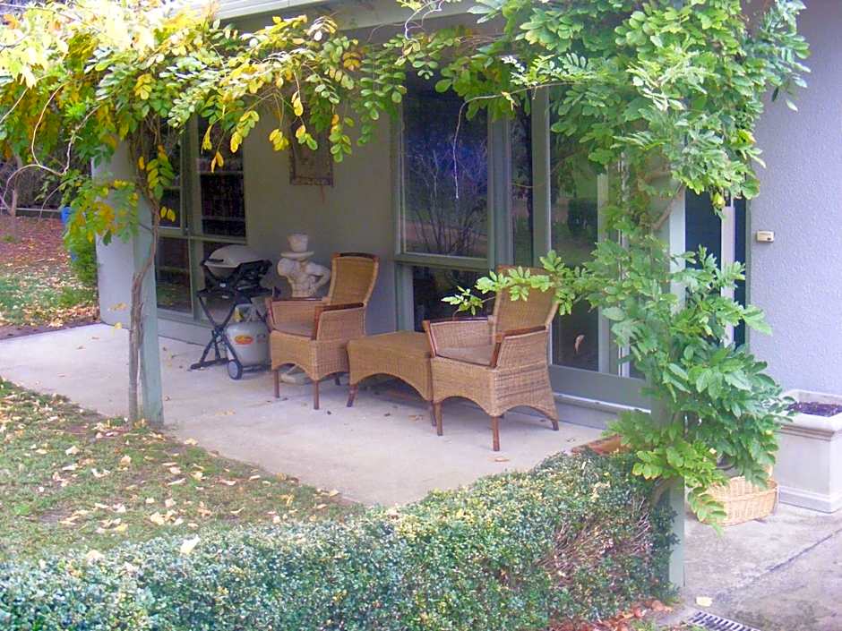 Weeroona Bed And Breakfast