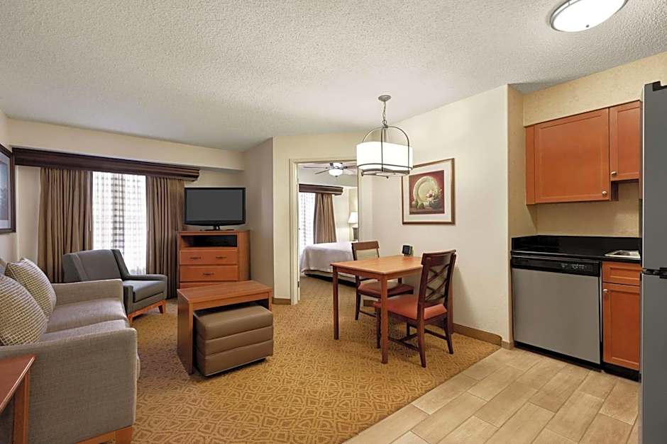 Homewood Suites By Hilton Dallas/Park Central Area