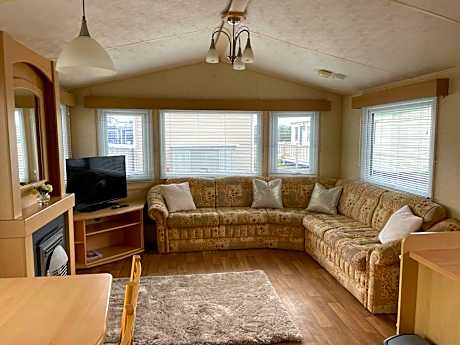 MV194 Golden Palm Resort