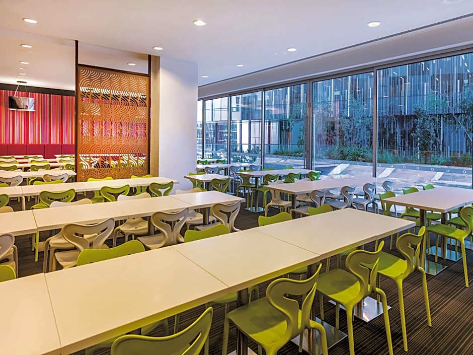 Travelodge Hotel Melbourne Docklands