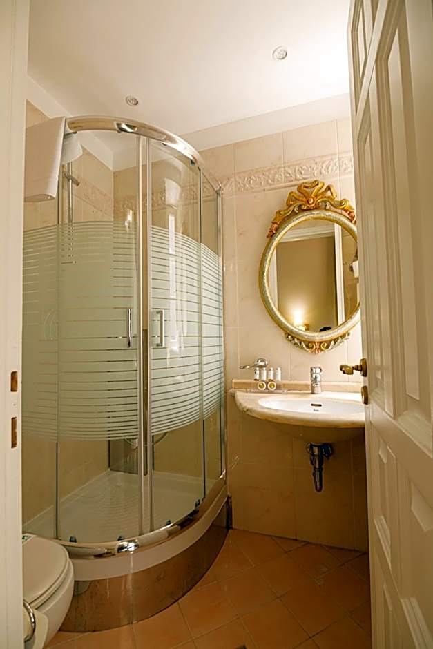 Palaiologos Luxury City Hotel