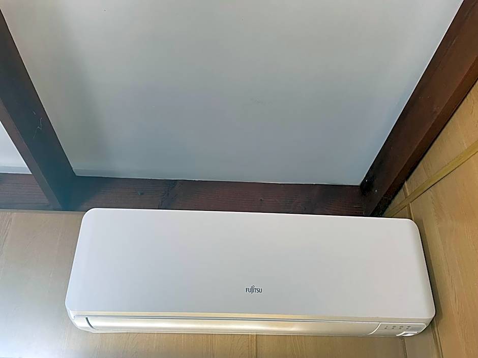 Lakes Main Holiday Park