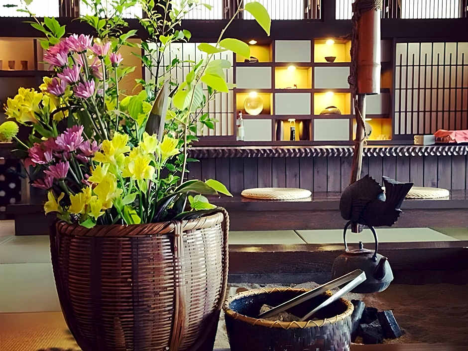 Keishokan Sazanamitei Guest House