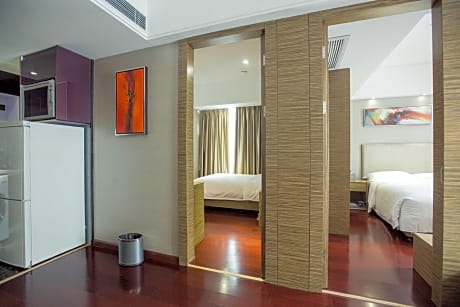 Deluxe Family Suite