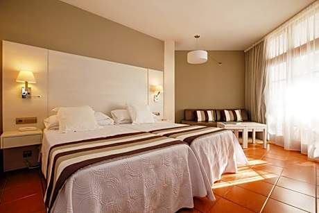 Superior Double Room Garden View with Terrace