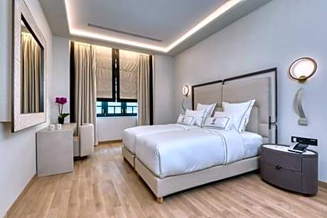 Junior Suite Side Sea View (Accessible)