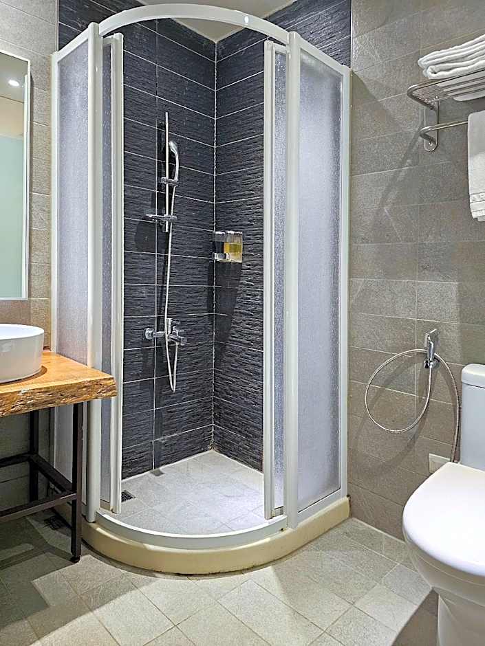 CHECK inn Yilan LuoDong