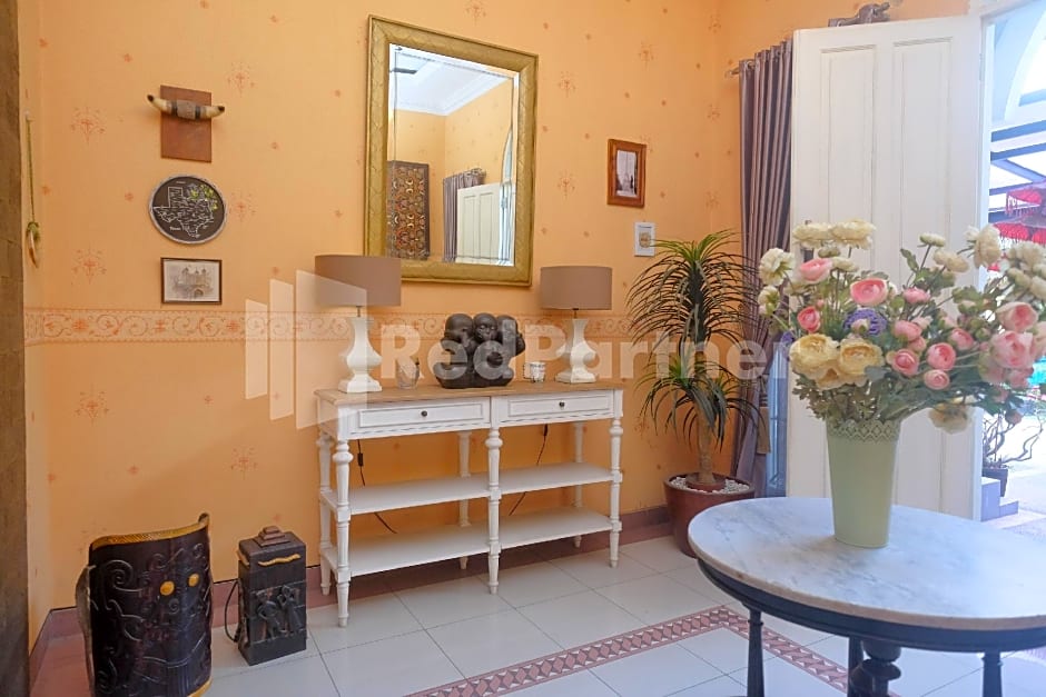 Just 11 Boutique Syariah Mitra RedDoorz near UGM Yogyakarta