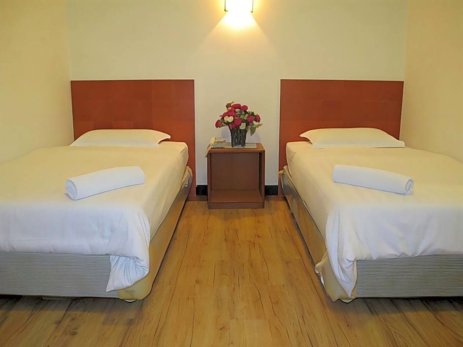 Switz Paradise Hotel