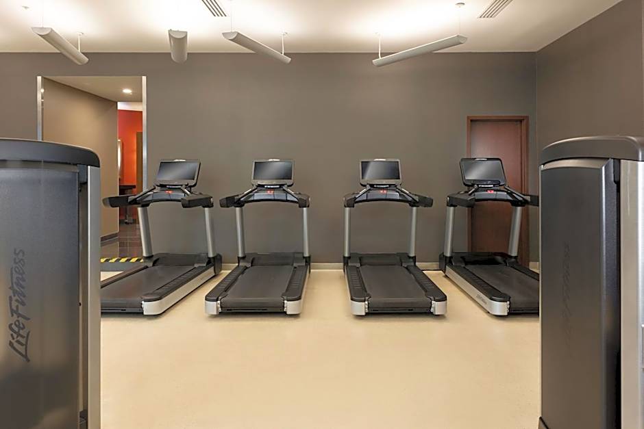Courtyard by Marriott Mexico City Airport