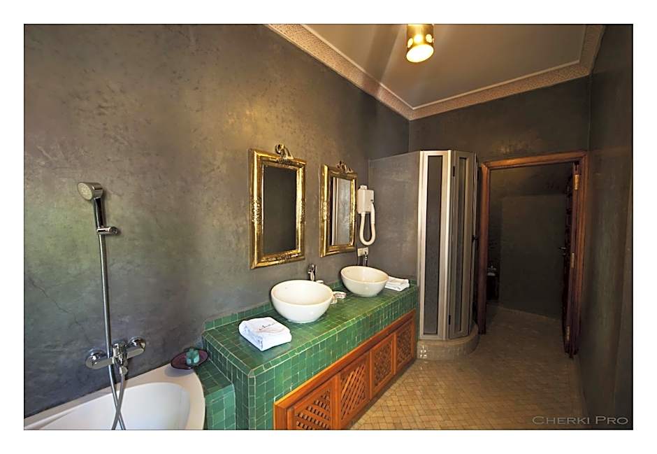 Riad Andalib