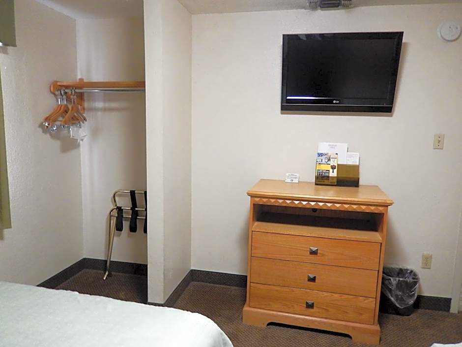 Executive Inn Pearsall