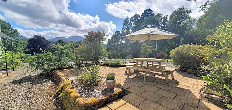 Tirindrish House B&B