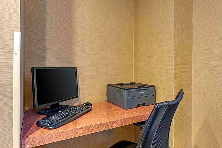 Comfort Inn Lathrop Stockton Airport