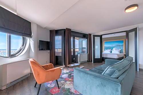 Leonardo Hotel IJmuiden Seaport Beach