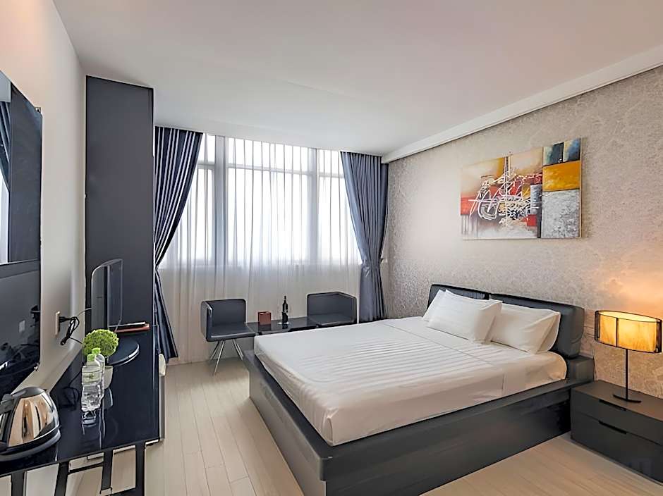 The One Premium Hotel