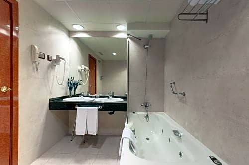 Hotel Madrid Leganés Affiliated by Meliá