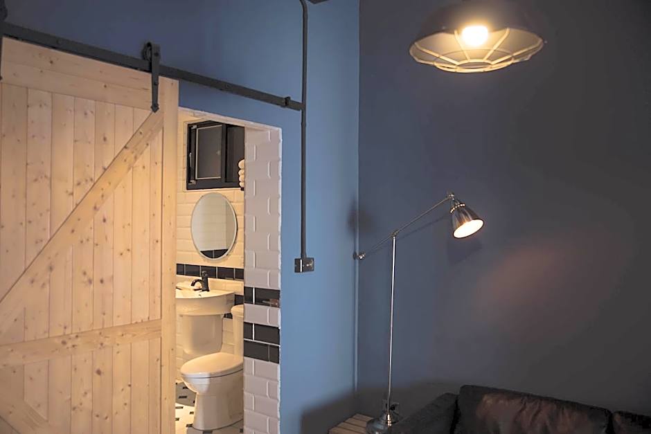 被愛咖啡小旅館 Birdeye Garden