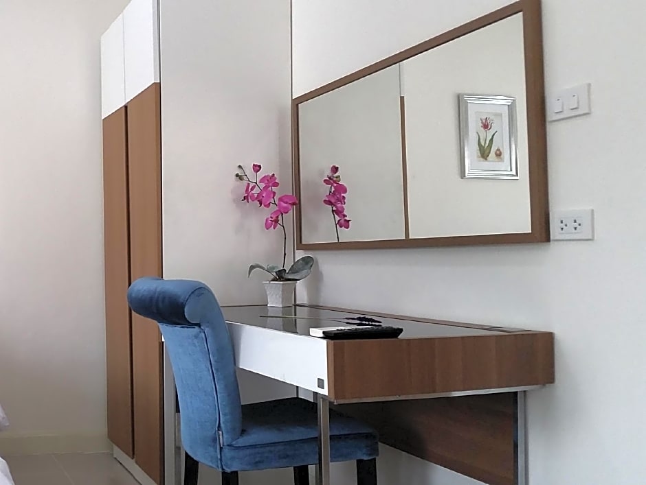 Privacy Residence Lopburi