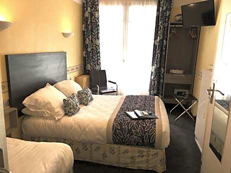 Double Room with Air Conditioning