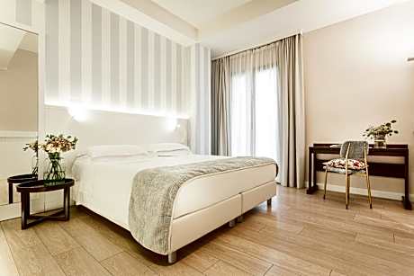 Superior Room with Sea Side View