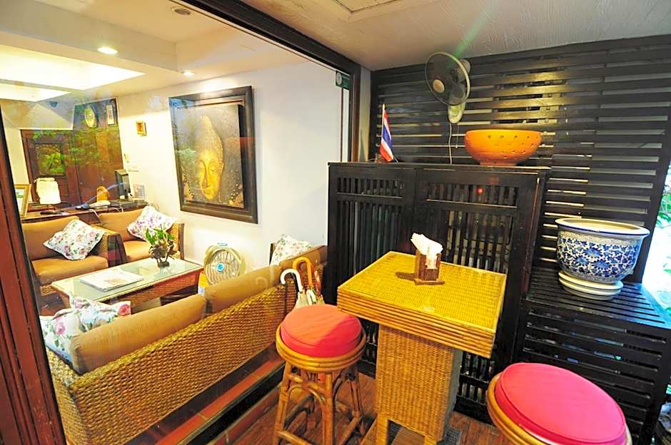 Baan Sukhumvit Soi 20