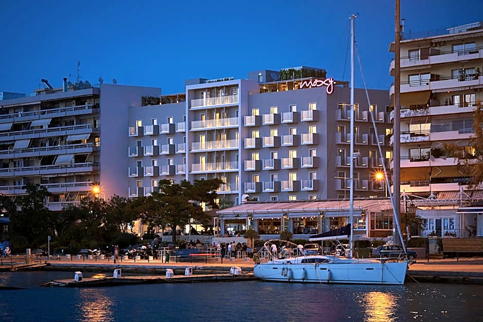 Moxy Patra Marina