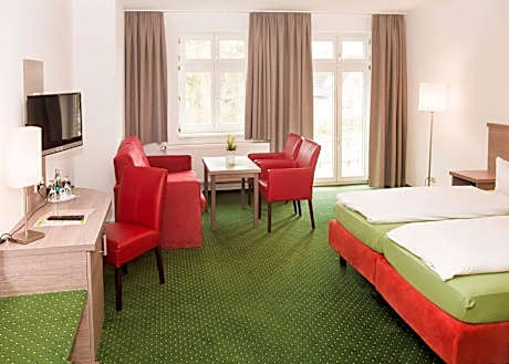 Deluxe Double or Twin Room with Balcony